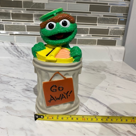 Vintage Sesame Street Cookie Monster & Oscar The Grouch Coin bank - Picture 14 of 15